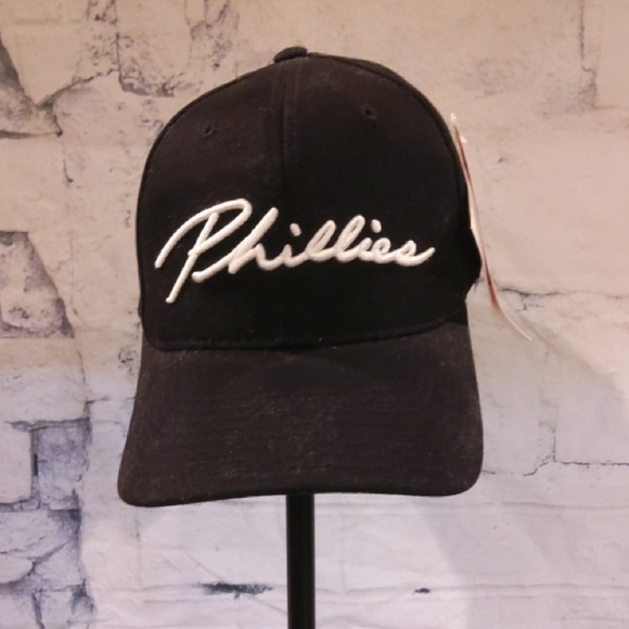 Black Phillies Cap - Picture 1 of 4